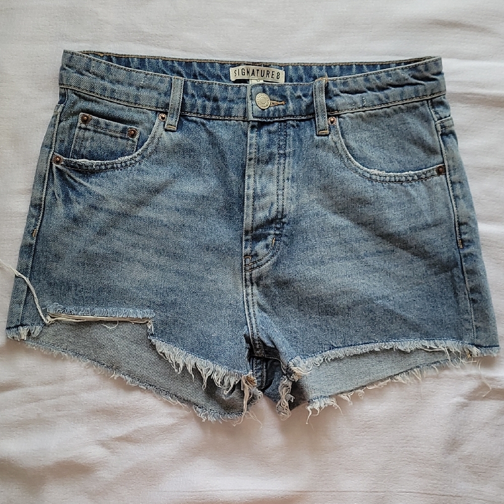 Signature Blue Jean Shorts Distressed Frayed Hem 8